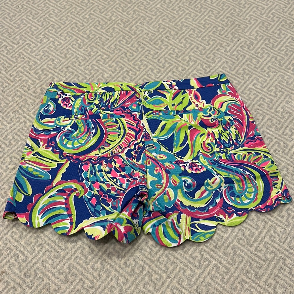 Lilly Pulitzer Shorts - Picture 3 of 3
